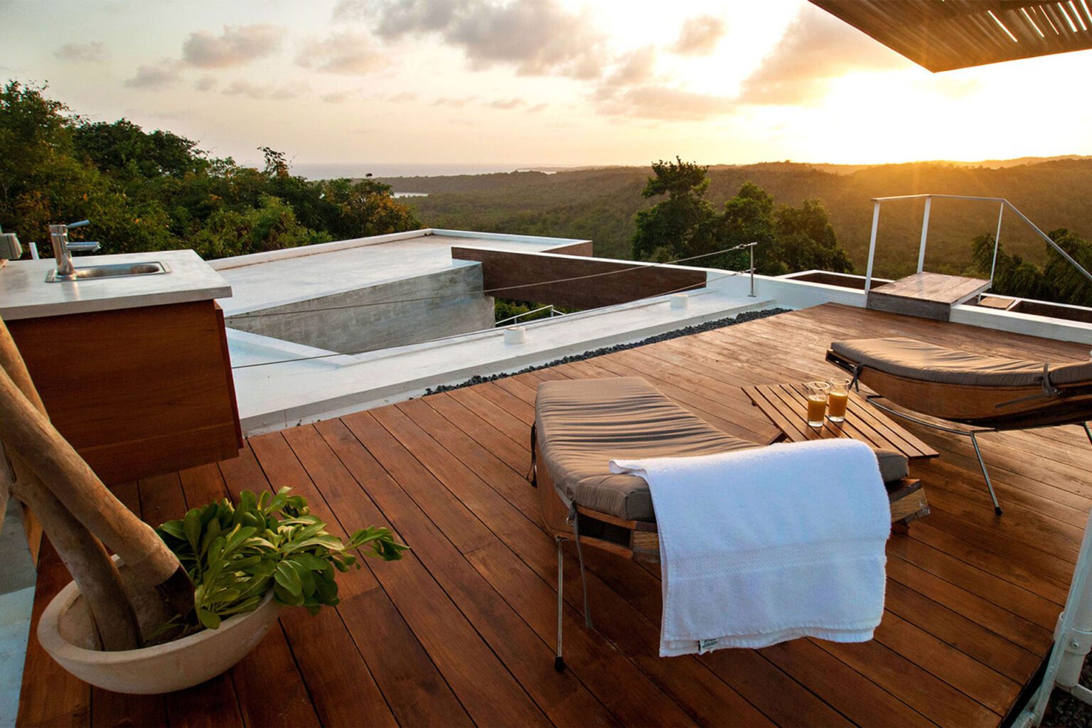 Destination Caribbean / Island Innovation